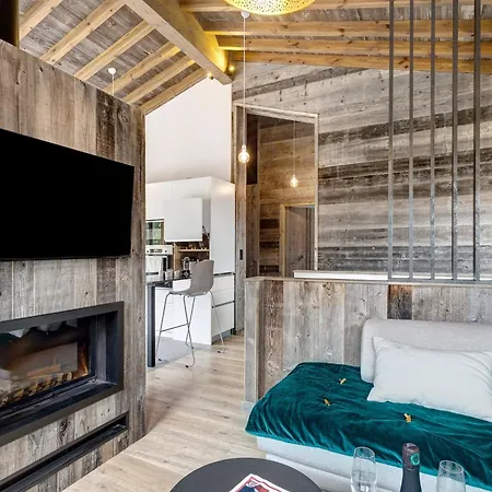 Chalet Nid Des écureuils